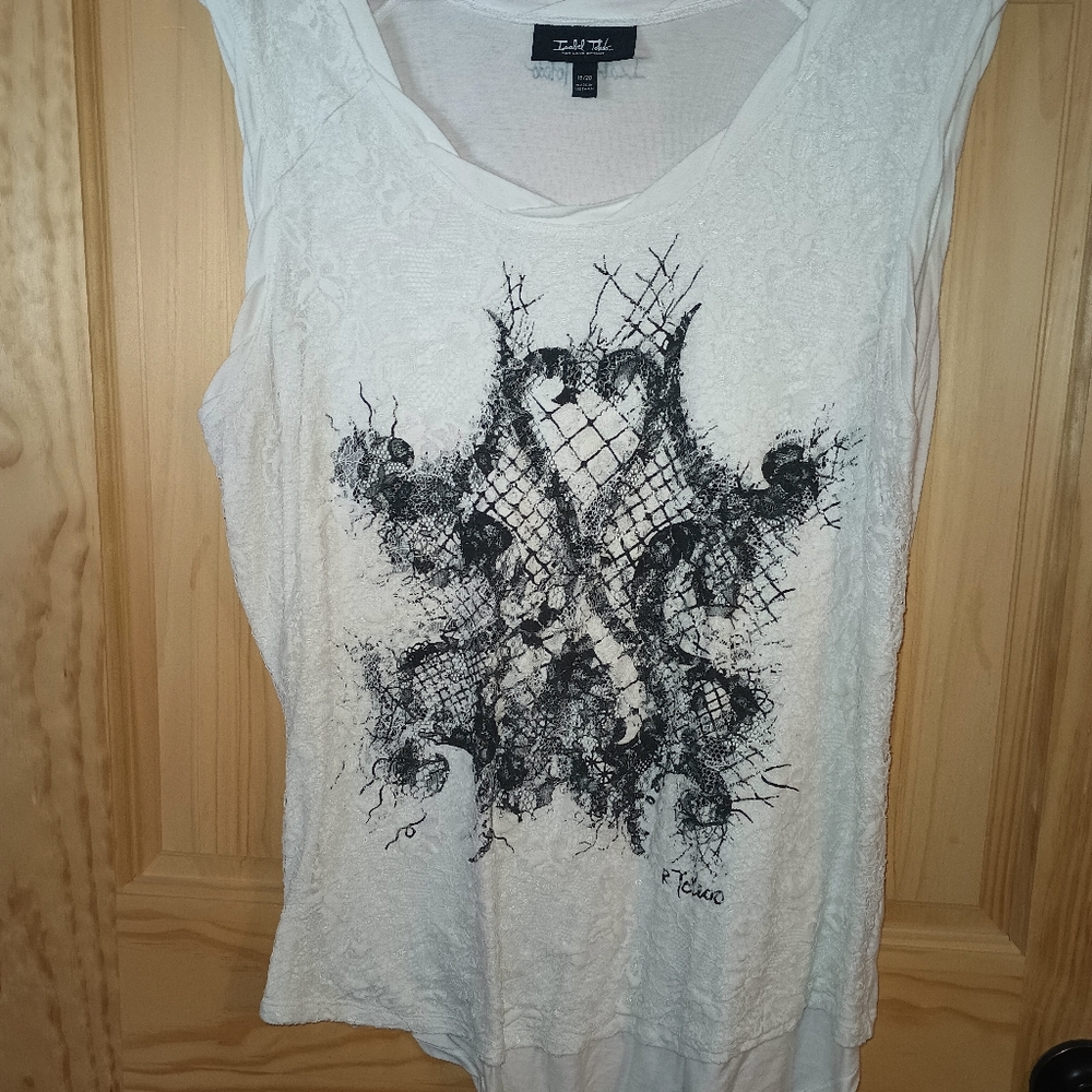 Isabel Toledo White and Black Graphic Tank Top